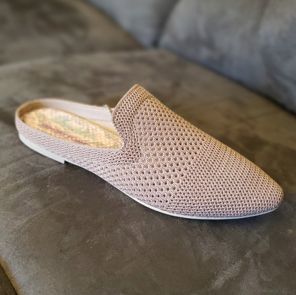 Mules - Picture 1 of 4